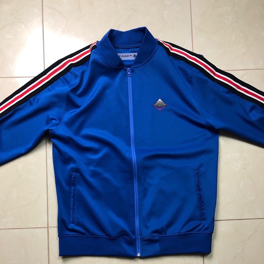 Black pyramid track jacket